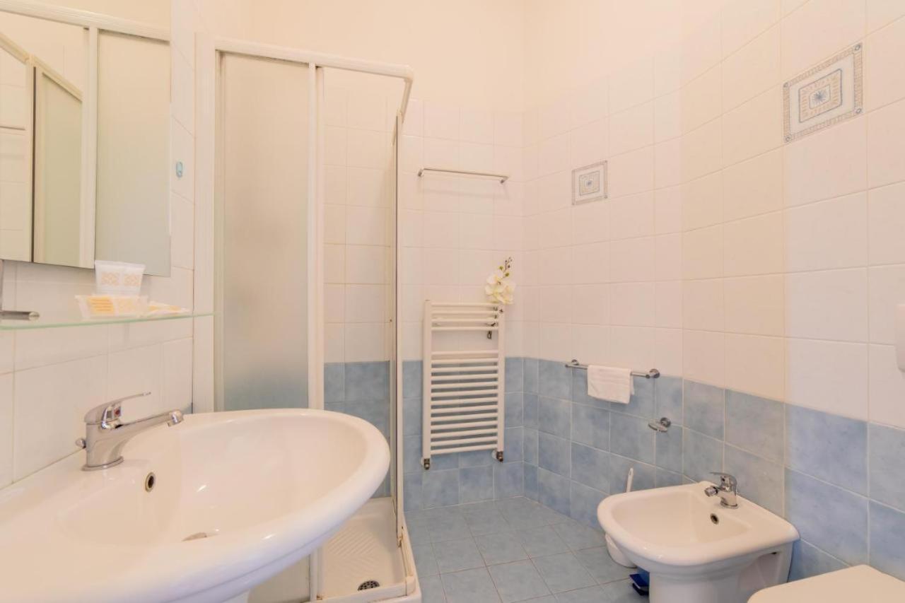 Hotel La Perla Cupra Marittima Εξωτερικό φωτογραφία