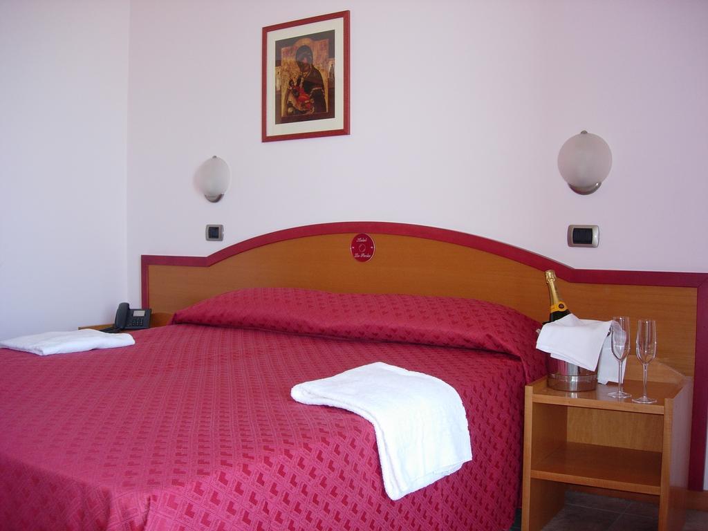 Hotel La Perla Cupra Marittima Δωμάτιο φωτογραφία