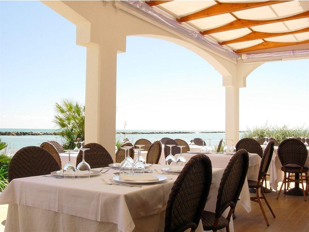 Hotel La Perla Cupra Marittima Εξωτερικό φωτογραφία