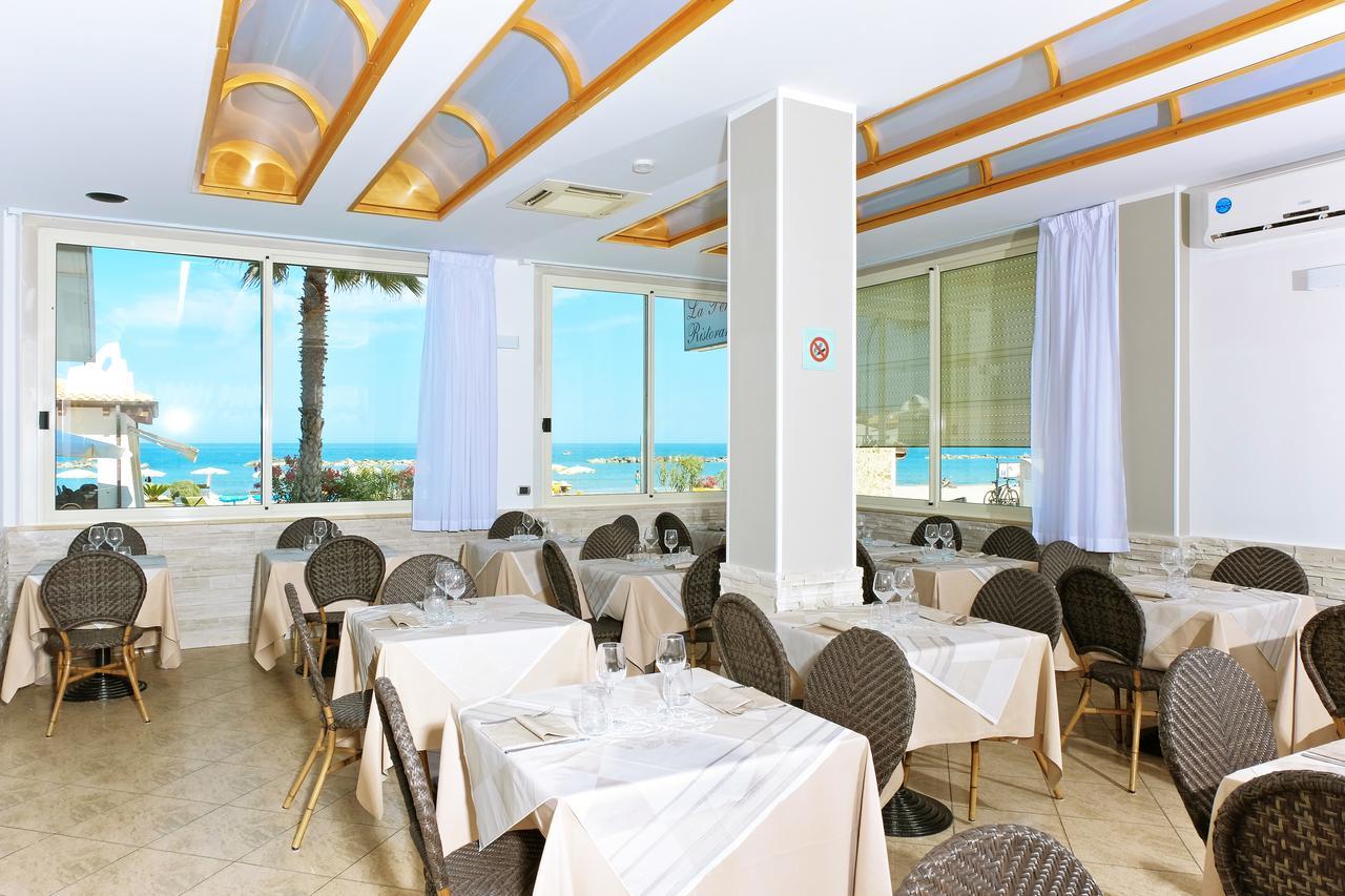 Hotel La Perla Cupra Marittima Εξωτερικό φωτογραφία