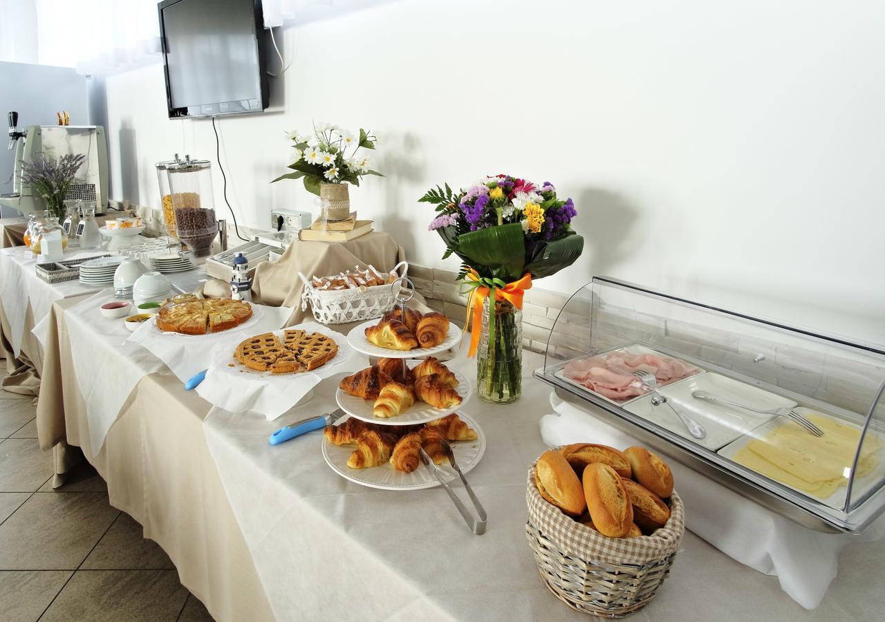 Hotel La Perla Cupra Marittima Εξωτερικό φωτογραφία